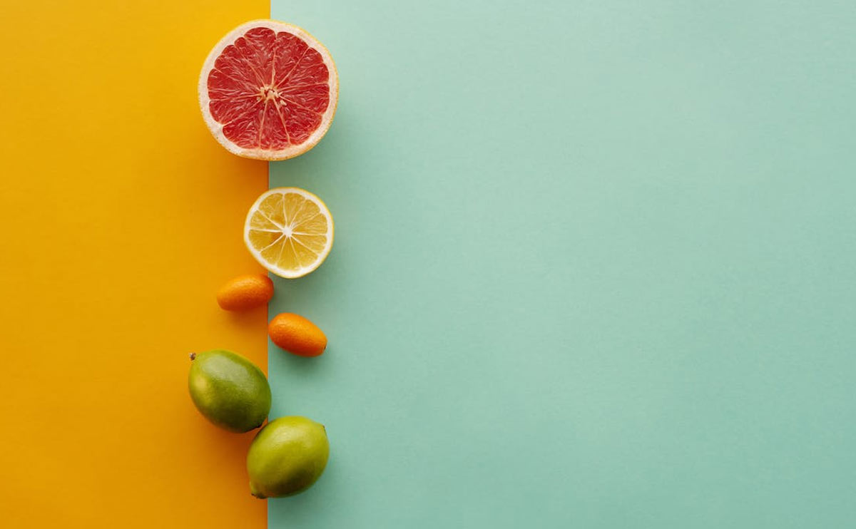 Vitamín C alebo kyselina askorbová je esenciálny vitamín