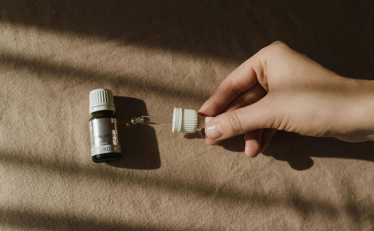 Všetky benefity kyseliny hyalurónovej? Komplexný sprievodca pre zdravie, pleť a kľby